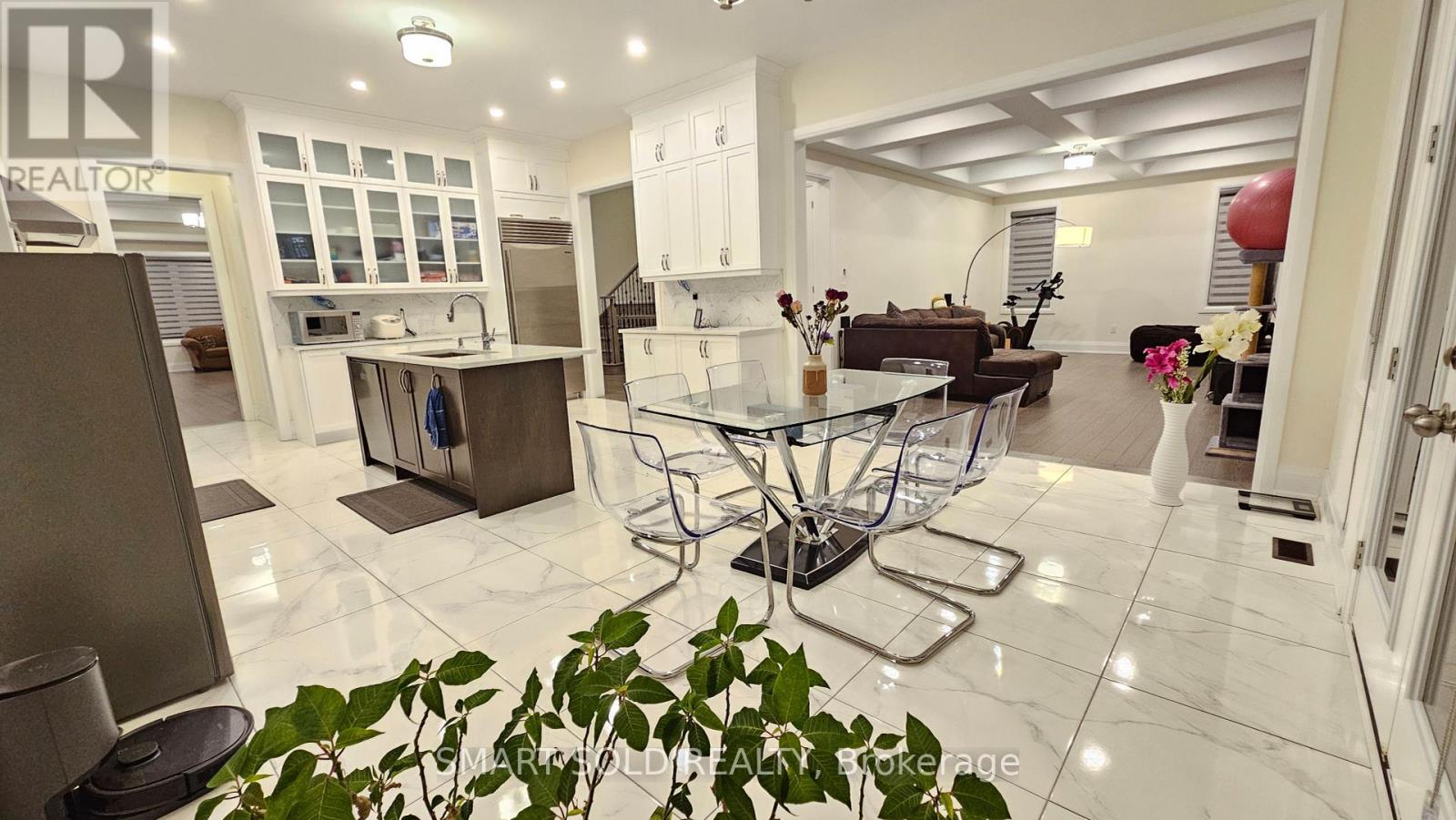 147 Hillsview Drive, Richmond Hill, Ontario  L4C 1T3 - Photo 12 - N12134953