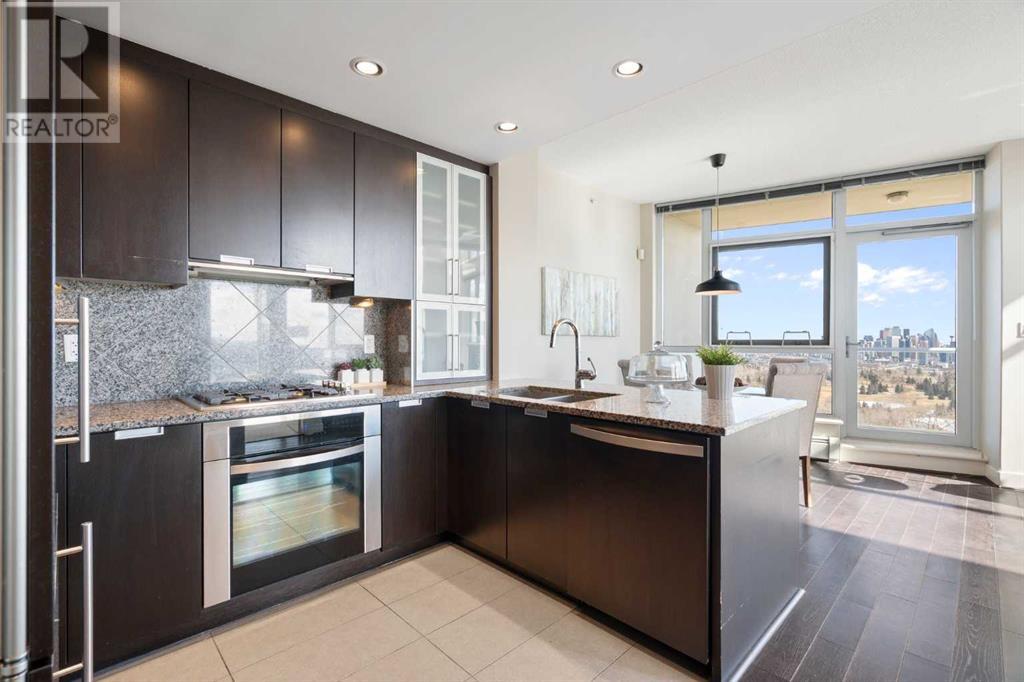 Property at 1902, 99 Spruce Place SW image 4
