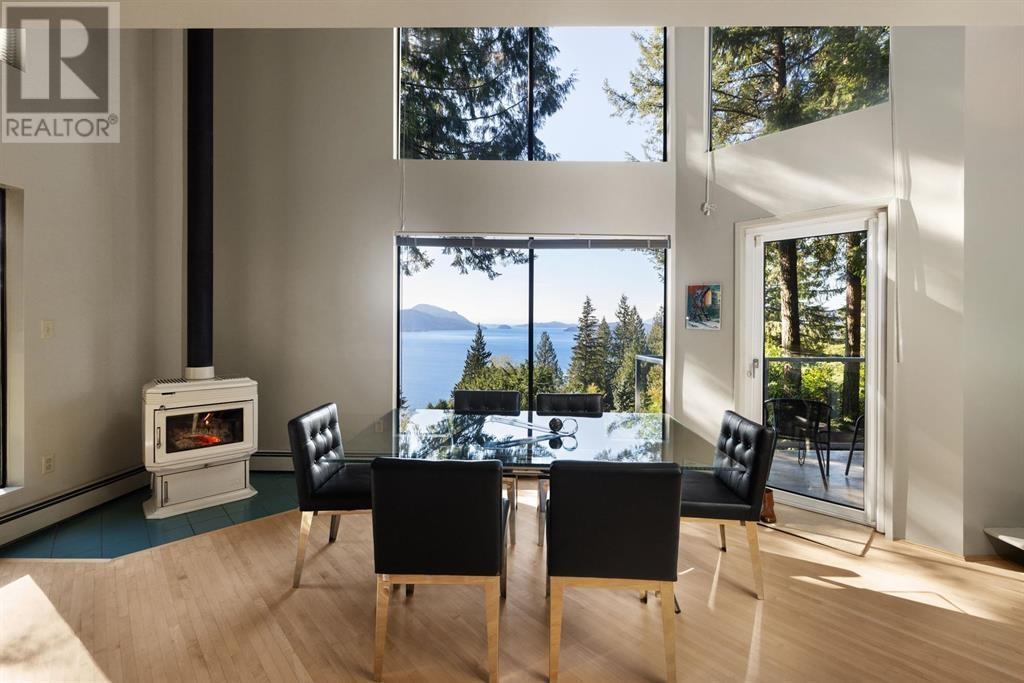 225 Mountain Drive, Lions Bay, British Columbia  V0N 2E0 - Photo 16 - R3001068