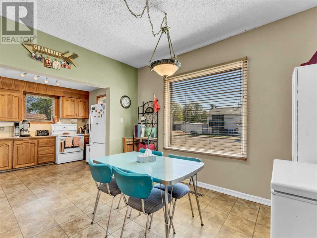 561b Maple Avenue Se, Medicine Hat, Alberta  T1A 3A6 - Photo 15 - A2219879