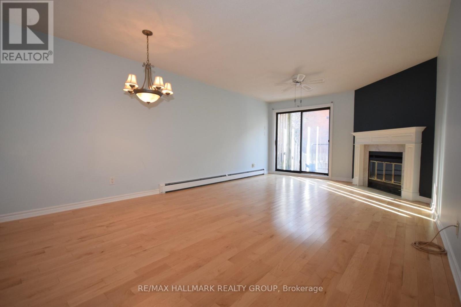 214 Alvin Road, Ottawa, Ontario  K1K 2V1 - Photo 10 - X12138889