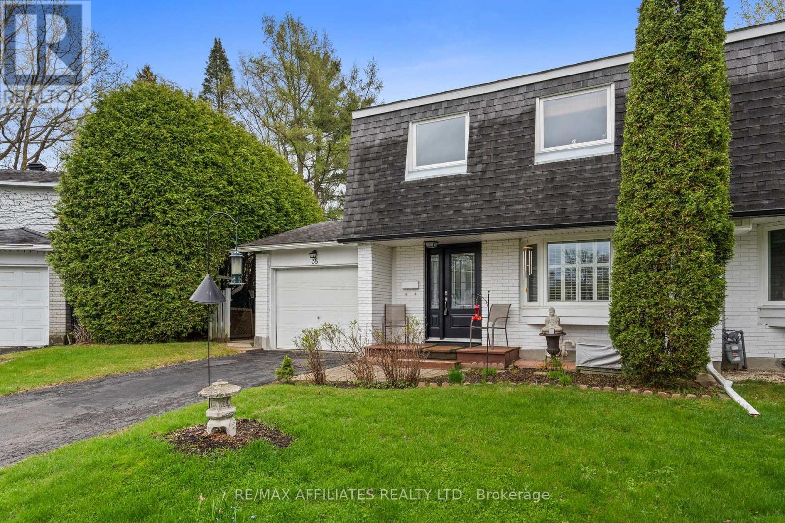 Property at 58 LINDHURST CRESCENT image 2