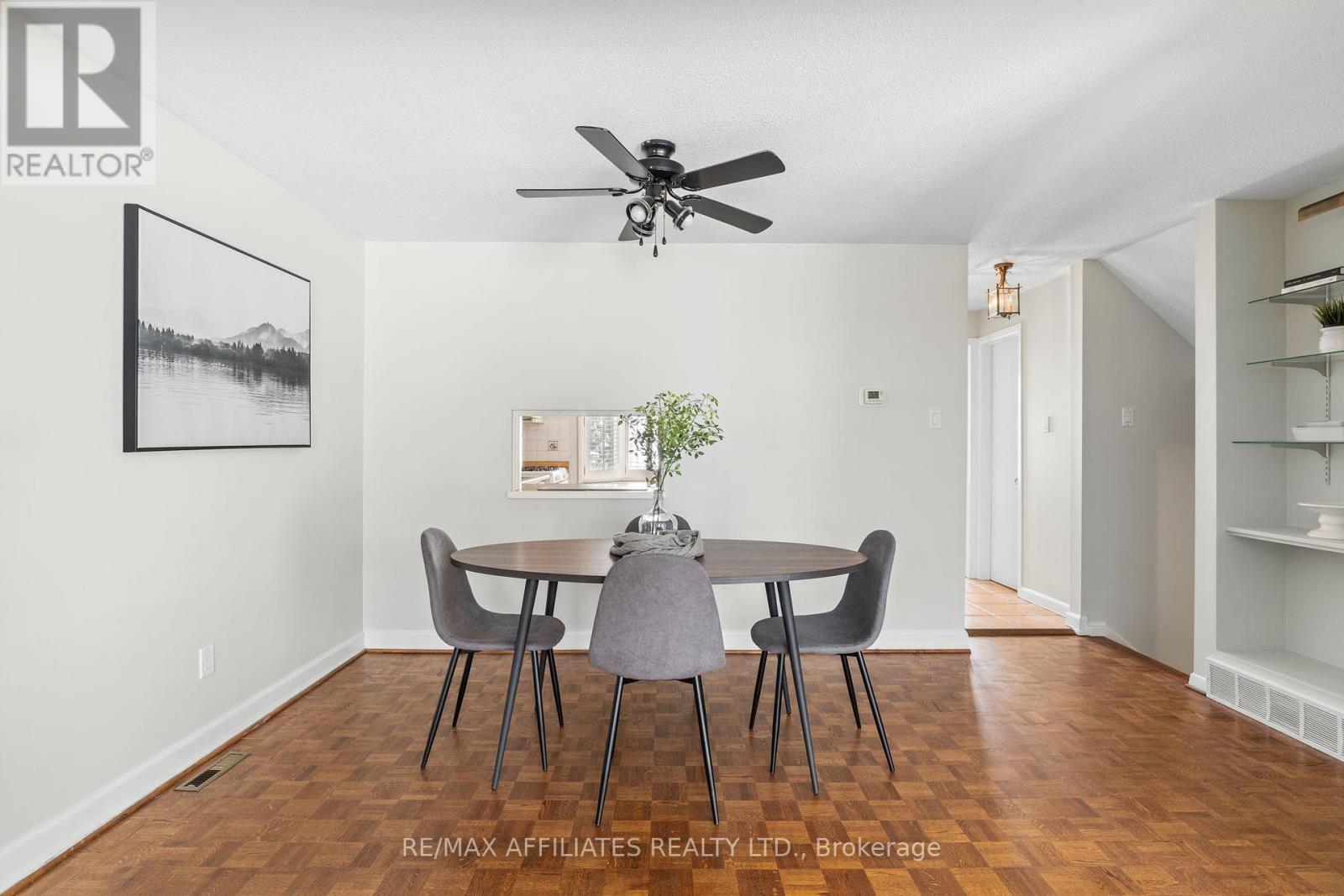 58 Lindhurst Crescent, Ottawa, Ontario  K2G 0T7 - Photo 8 - X12138907