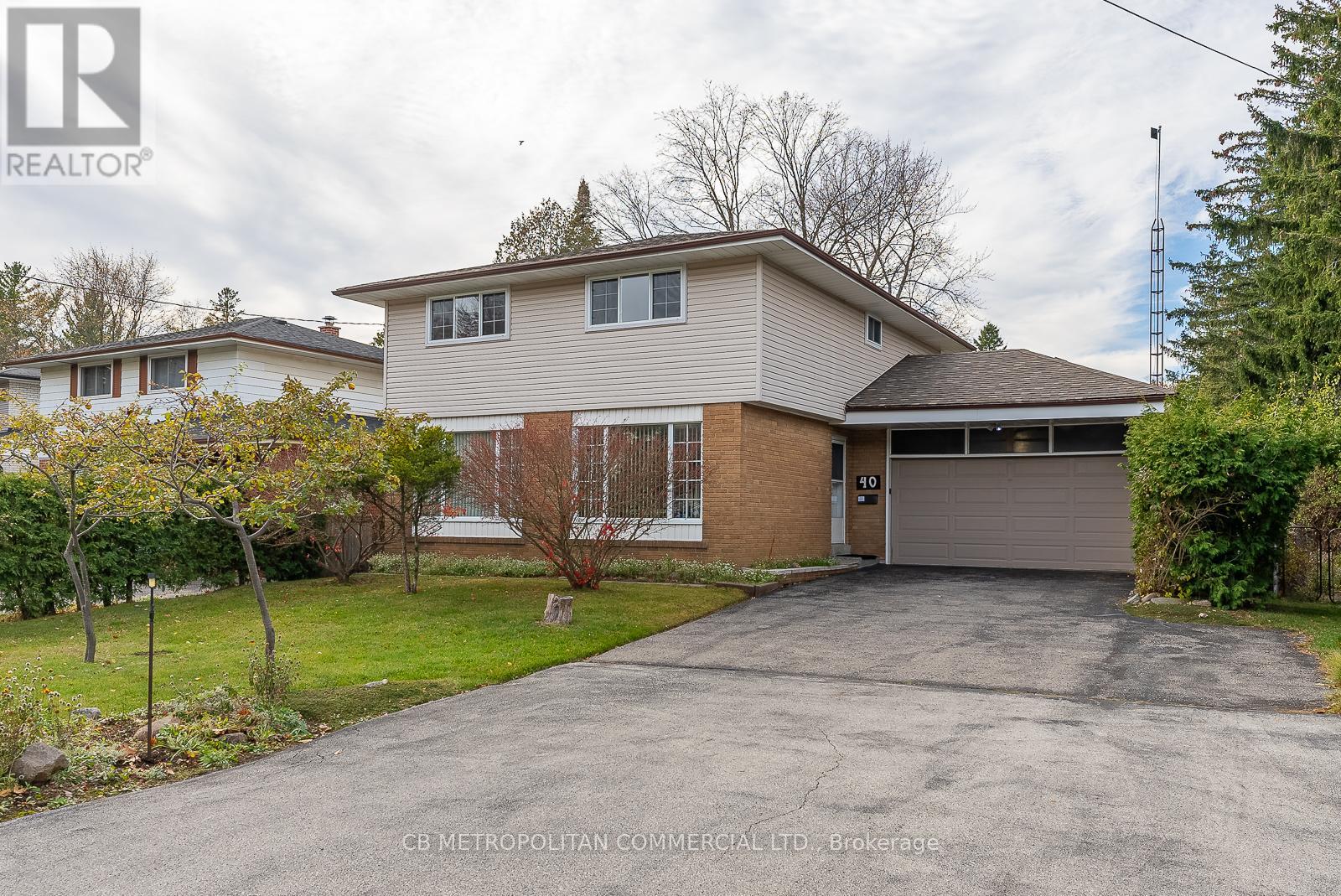 40 CONLINS ROAD, Toronto, Ontario