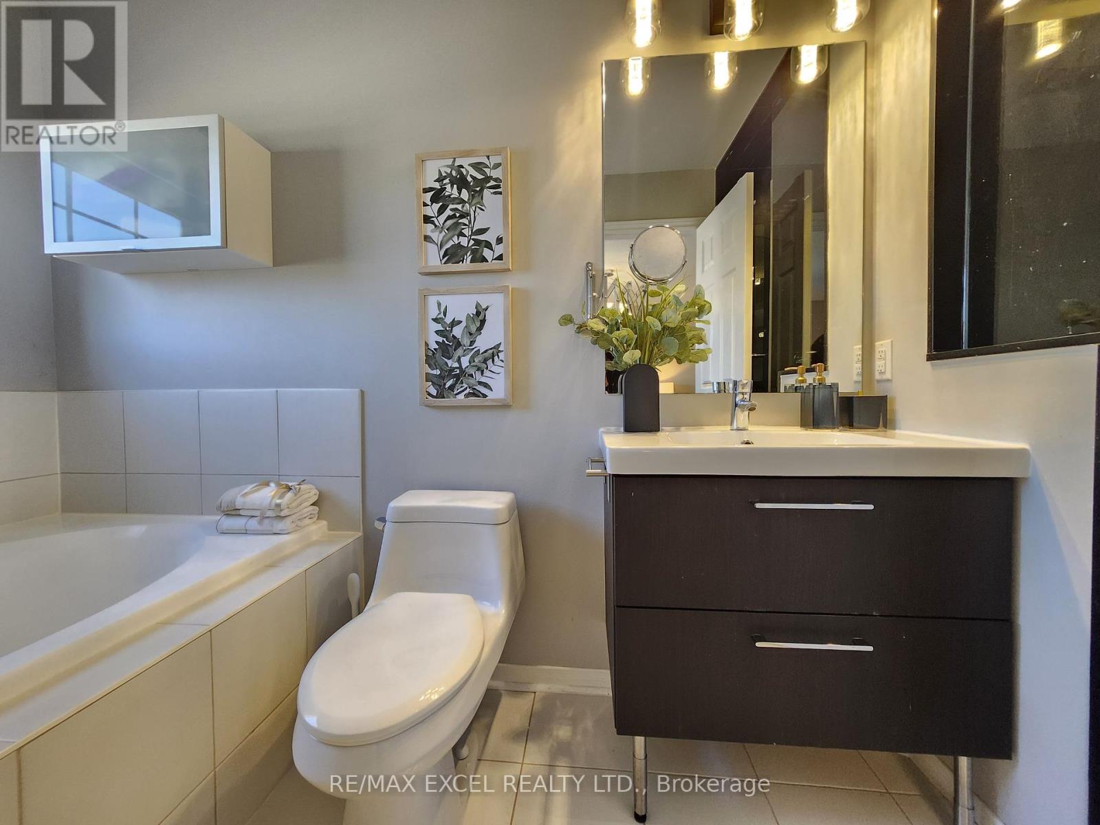 10327 Woodbine Avenue, Markham, Ontario  L6C 0J7 - Photo 20 - N12138824