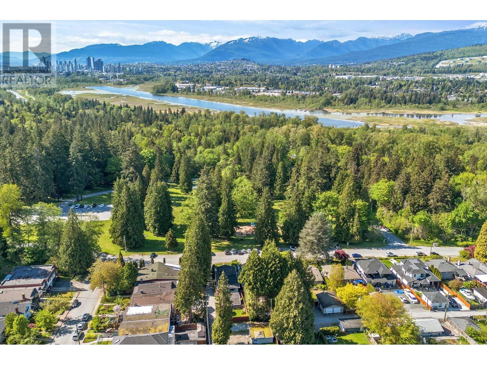 8224 Wedgewood Street, Burnaby, British Columbia  V3N 1C4 - Photo 30 - R2998757