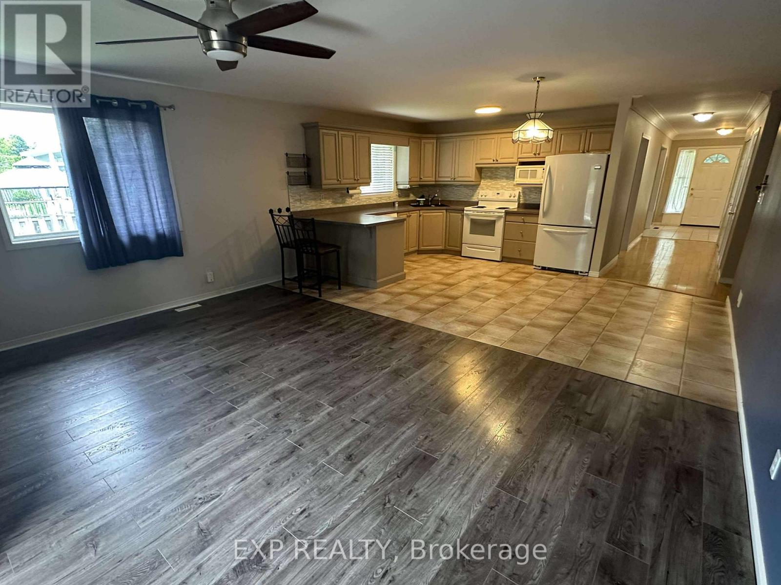 11 Sumac Terrace, Belleville, Ontario  K8N 5X6 - Photo 2 - X12138897
