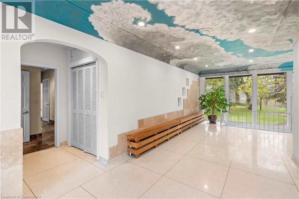 Property at 8 NORTHCLIFFE Avenue image 4