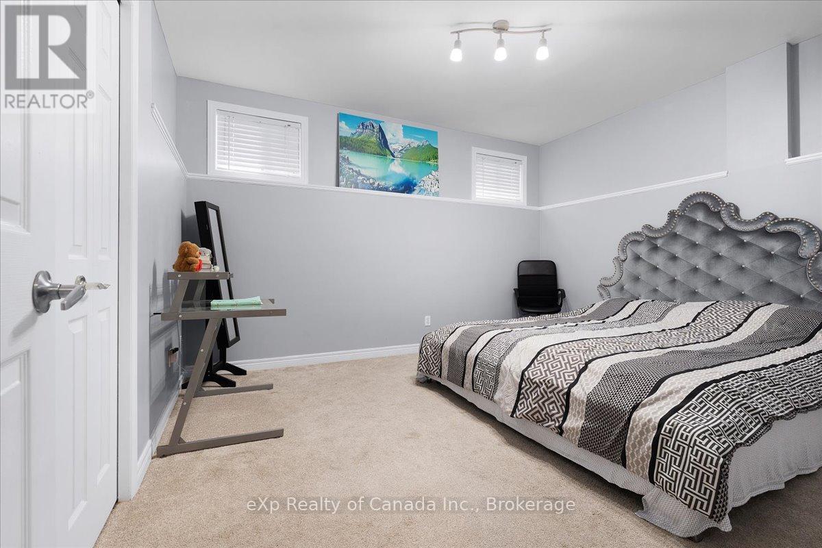69 Neutral Avenue, Woodstock, Ontario  N4T 1S7 - Photo 25 - X12136363