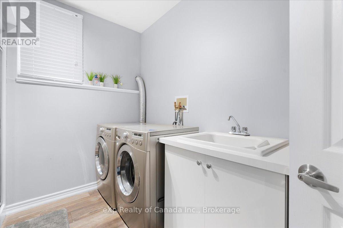69 Neutral Avenue, Woodstock, Ontario  N4T 1S7 - Photo 30 - X12136363