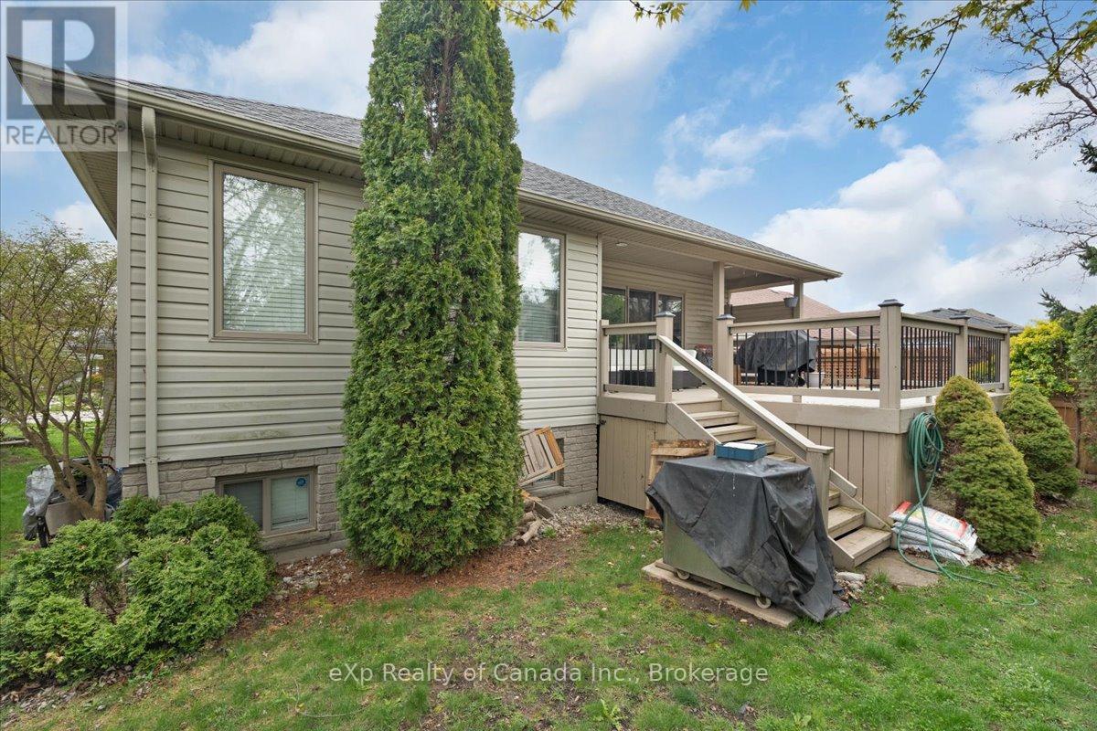 69 Neutral Avenue, Woodstock, Ontario  N4T 1S7 - Photo 34 - X12136363