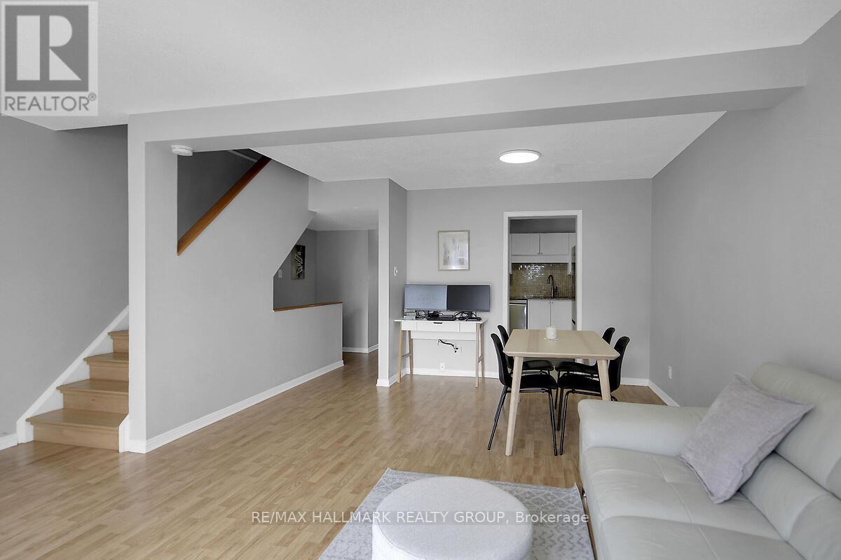 20 Bentbrook Crescent, Ottawa, Ontario  K2J 3X9 - Photo 21 - X12126242