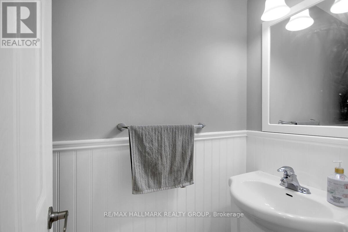 Property at 20 BENTBROOK CRESCENT image 4