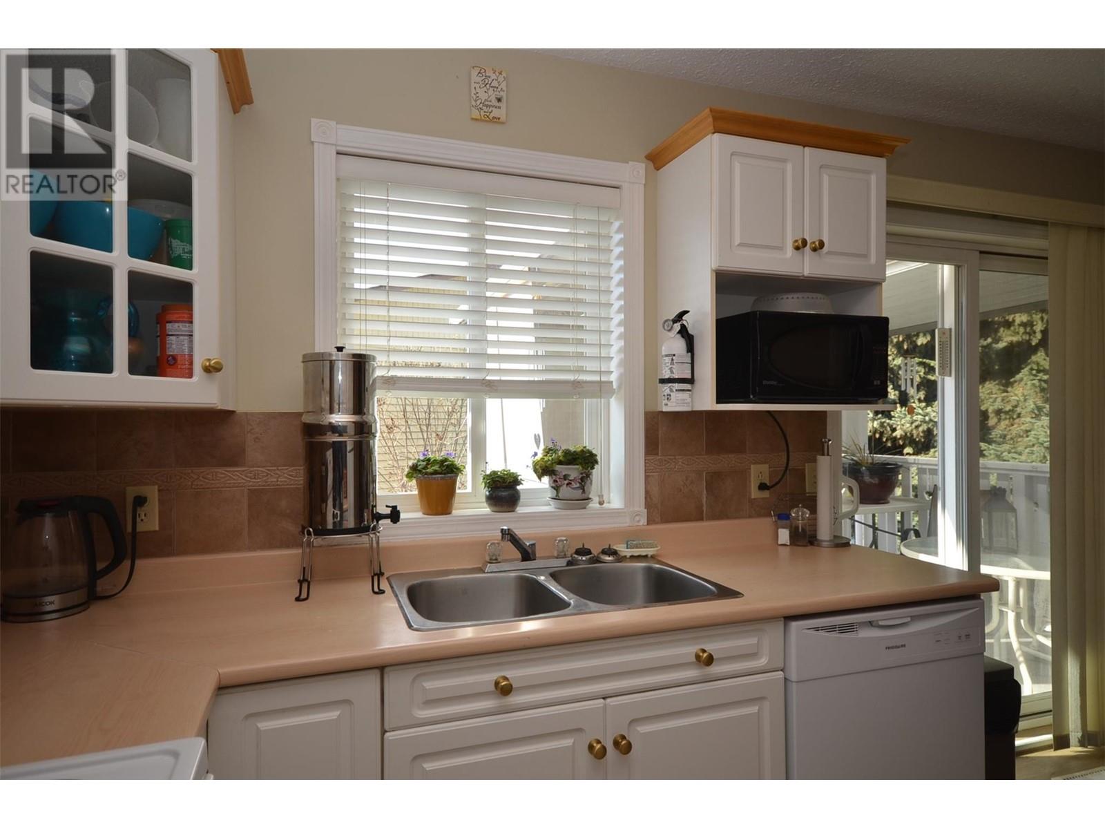 5504 South Vernon Place, Vernon, British Columbia  V1T 8N5 - Photo 24 - 10347309