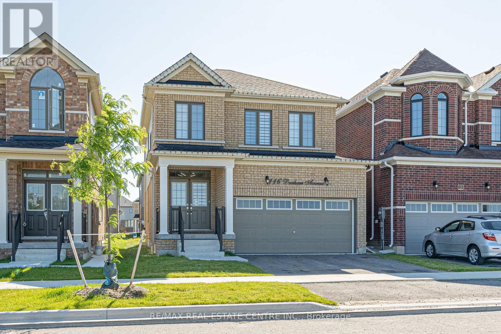 116 Durham Ave Avenue, Barrie, Ontario  L9J 0L8 - Photo 2 - S12138953
