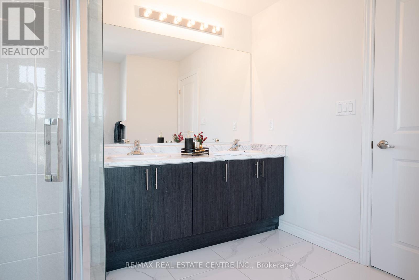116 Durham Ave Avenue, Barrie, Ontario  L9J 0L8 - Photo 20 - S12138953