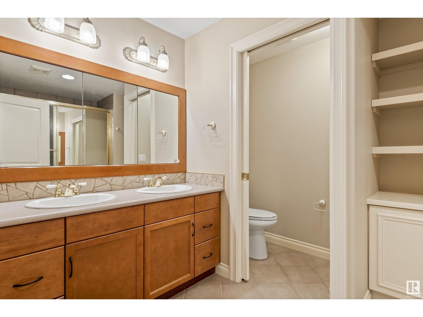 957 Hollingsworth Bn Nw, Edmonton, Alberta  T6R 3G8 - Photo 52 - E4435713