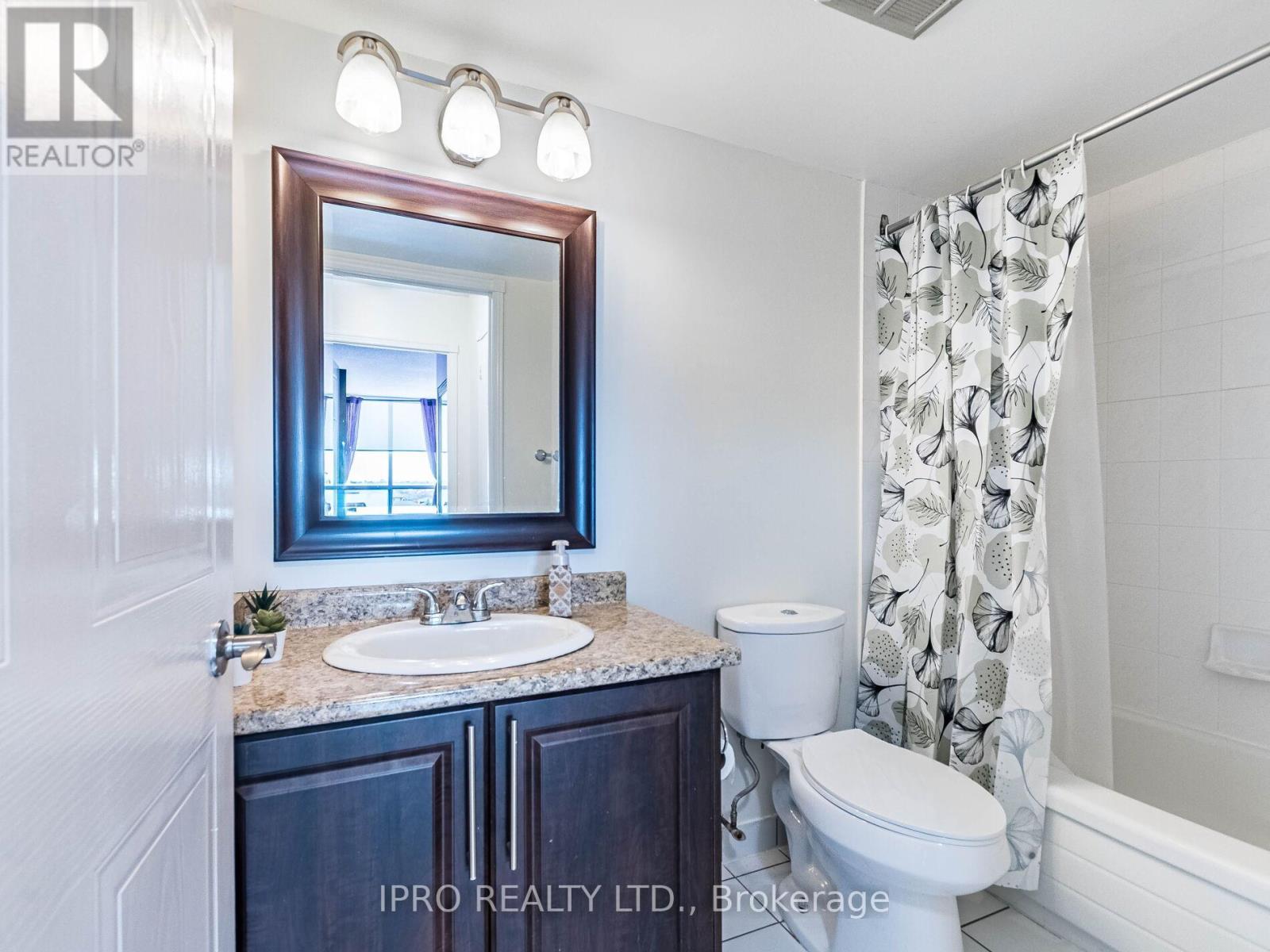 709 - 135 Hillcrest Avenue, Mississauga, Ontario  L5B 4B1 - Photo 15 - W12138950