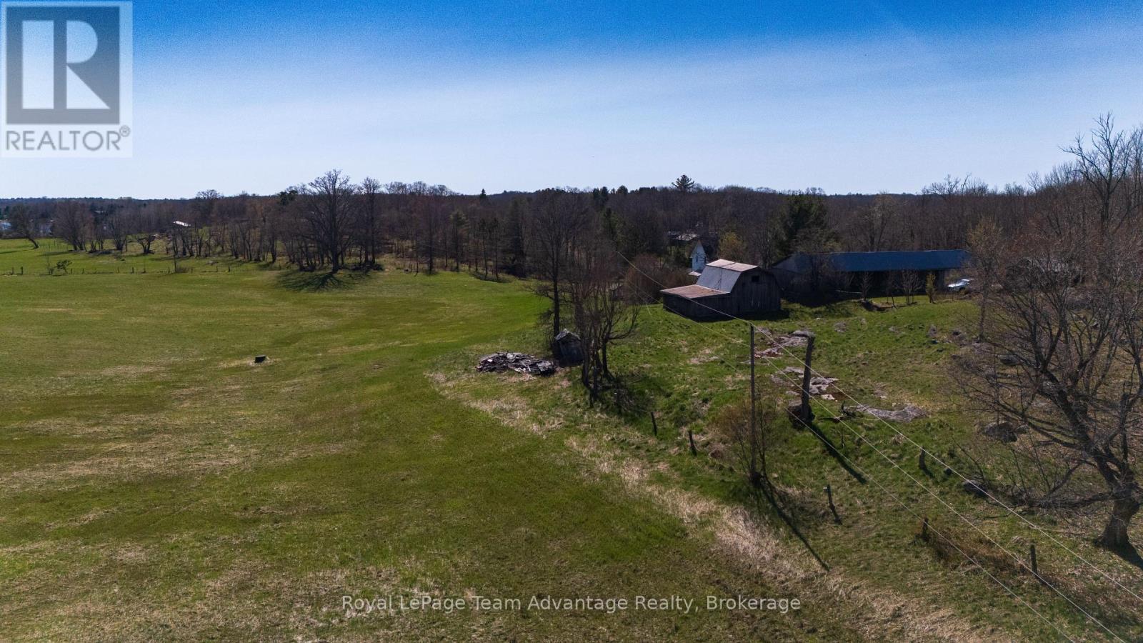 77 Lakeshore Road, Mckellar, Ontario  P0G 1C0 - Photo 14 - X12138547