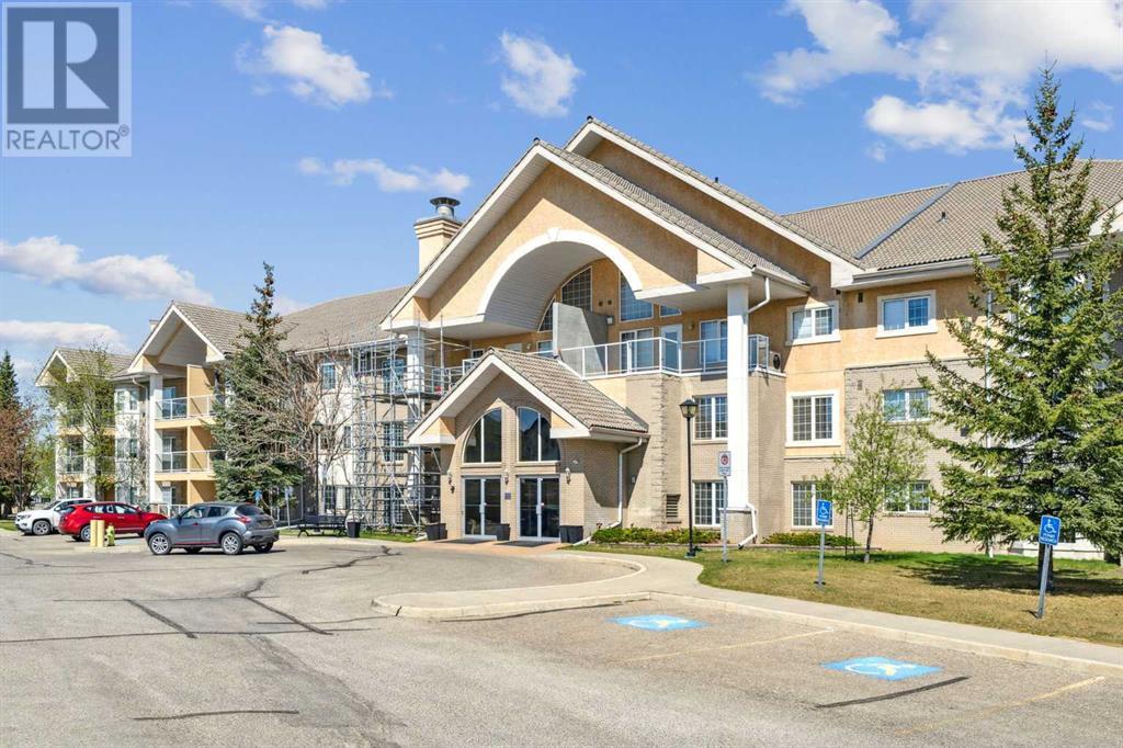 213, 728 Country Hills Road NW, calgary, Alberta