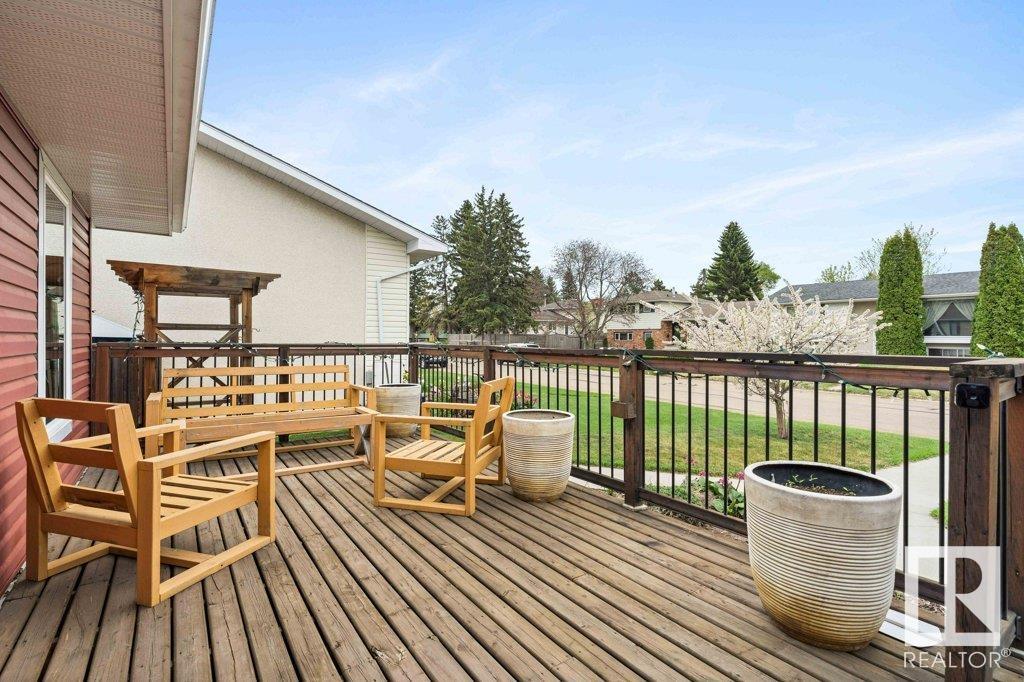 Property at 11 BROOKWOOD PL image 4