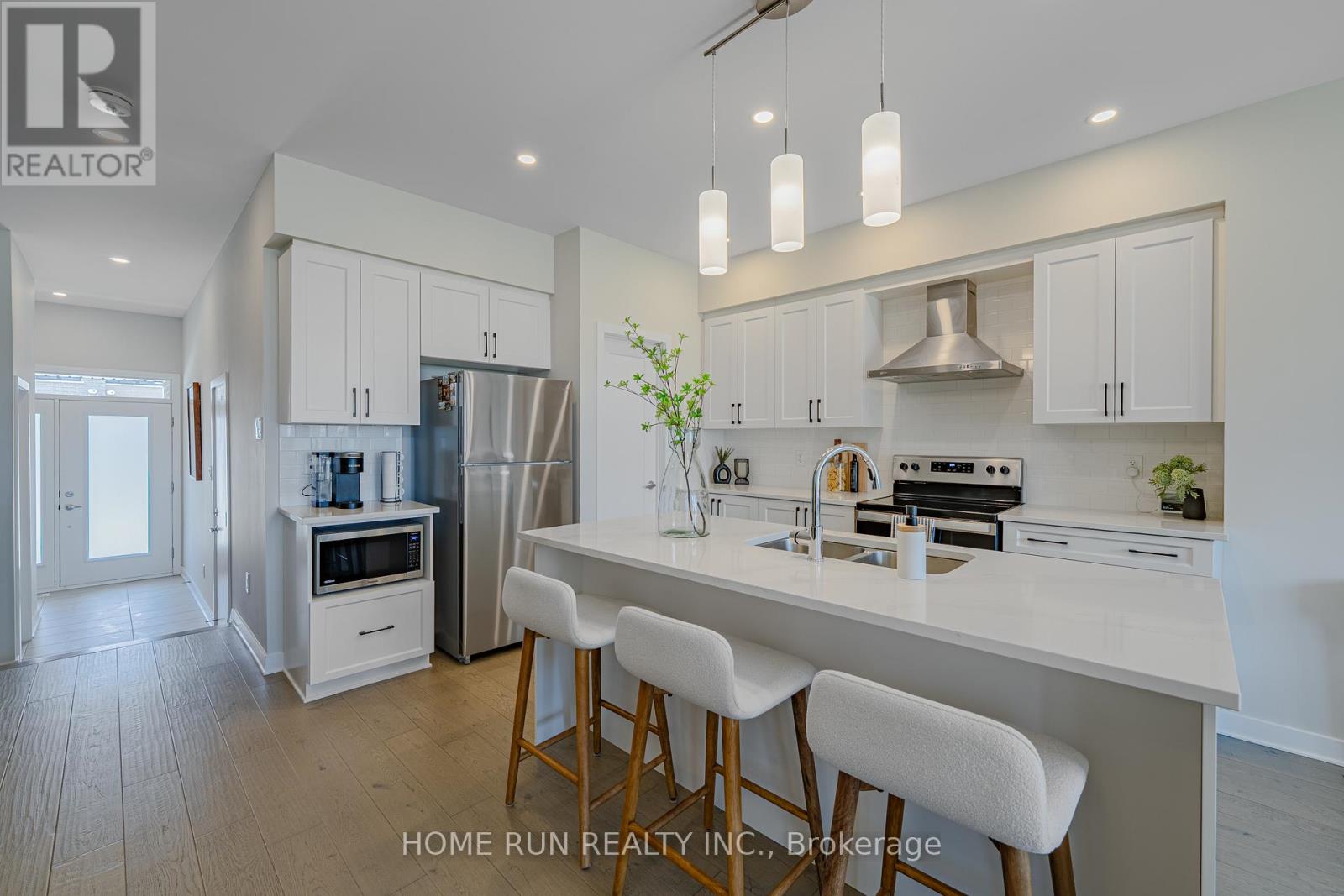 23 Maize Street, Ottawa, Ontario  K2S 2T4 - Photo 8 - X12138954