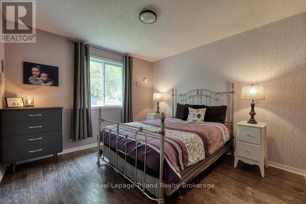 10 Rossiter Road, Ingersoll, Ontario  N5C 4C9 - Photo 18 - X12138961