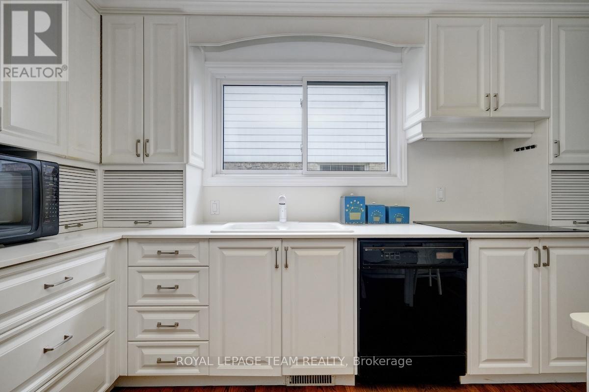 79 Parkland Crescent, Ottawa, Ontario  K2H 7V9 - Photo 15 - X12138960