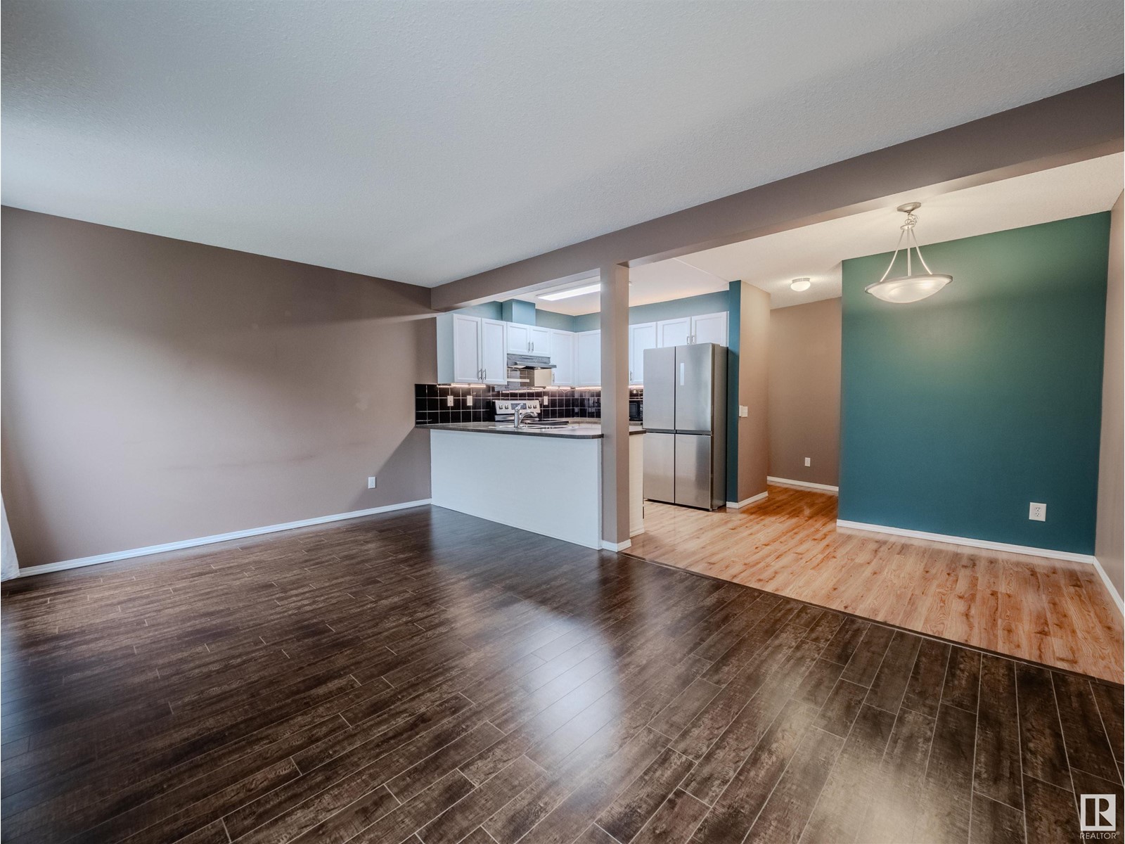 Property at #66 230 EDWARDS DR SW image 4