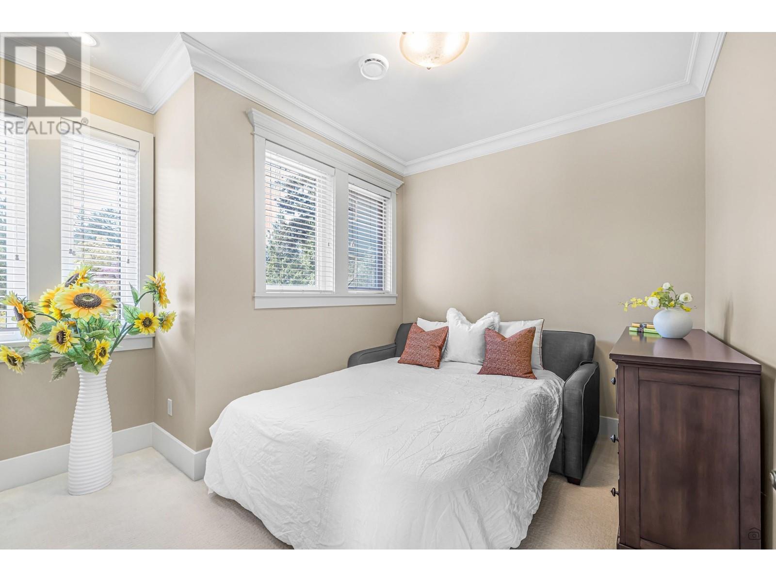 Listing Picture 27 of 31 : 6450 VINE STREET, Vancouver / 溫哥華 - 魯藝地產 Yvonne Lu Group - MLS Medallion Club Member