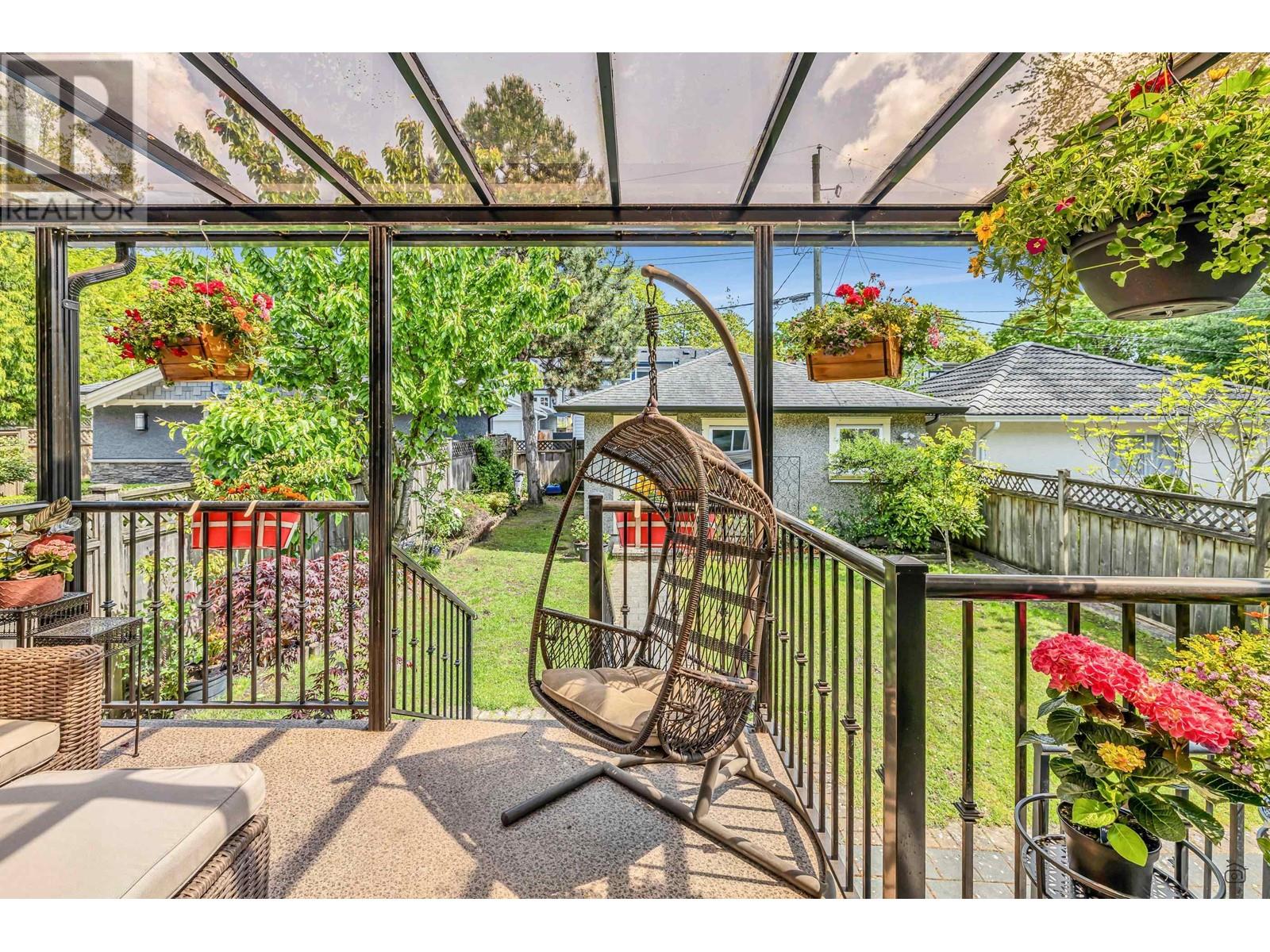 Listing Picture 17 of 31 : 6450 VINE STREET, Vancouver / 溫哥華 - 魯藝地產 Yvonne Lu Group - MLS Medallion Club Member