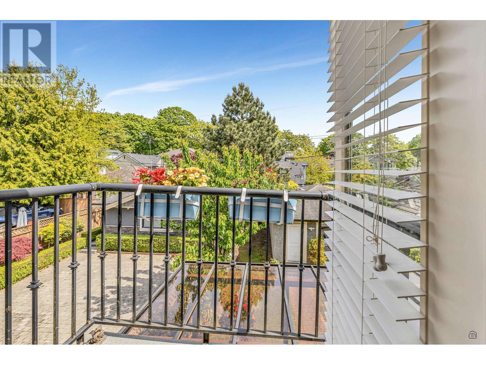 Listing Picture 24 of 31 : 6450 VINE STREET, Vancouver / 溫哥華 - 魯藝地產 Yvonne Lu Group - MLS Medallion Club Member