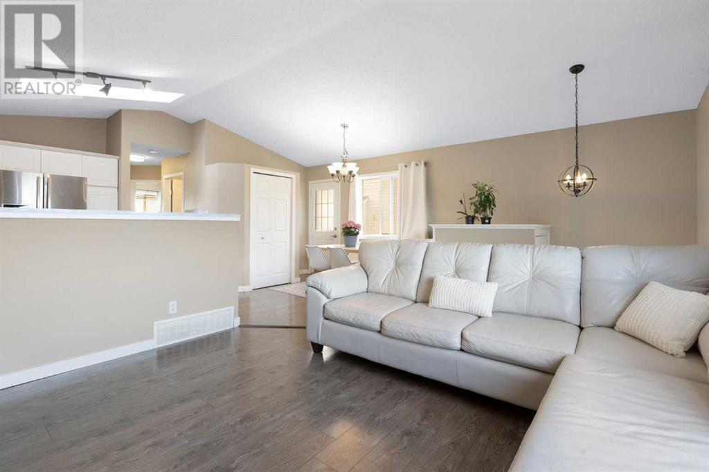 3 Bridleglen Road Sw, Calgary, Alberta  T2Y 4B4 - Photo 8 - A2219190