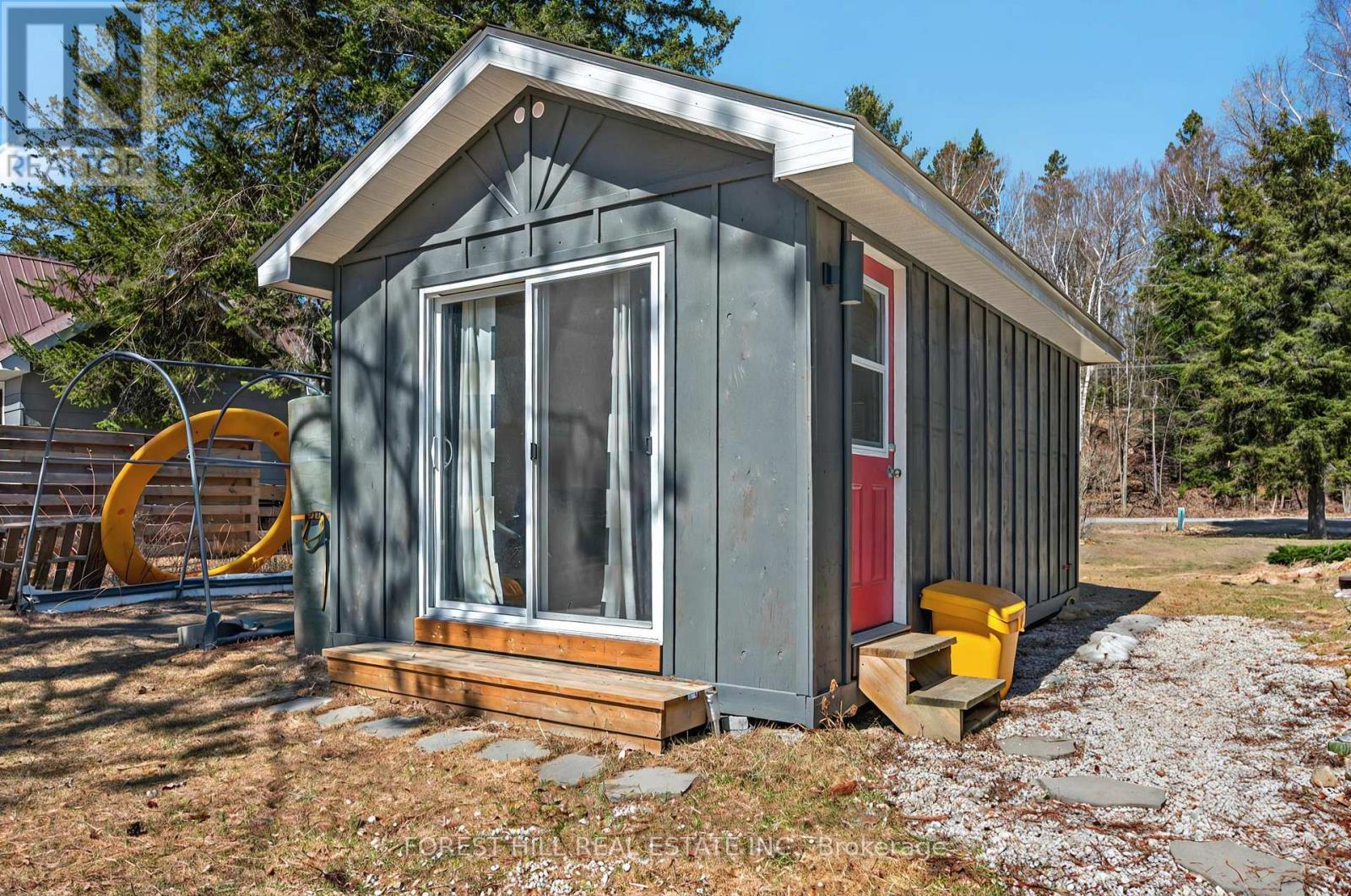 31 Glen Acres Road, Huntsville, Ontario  P1H 1N6 - Photo 11 - X12138963