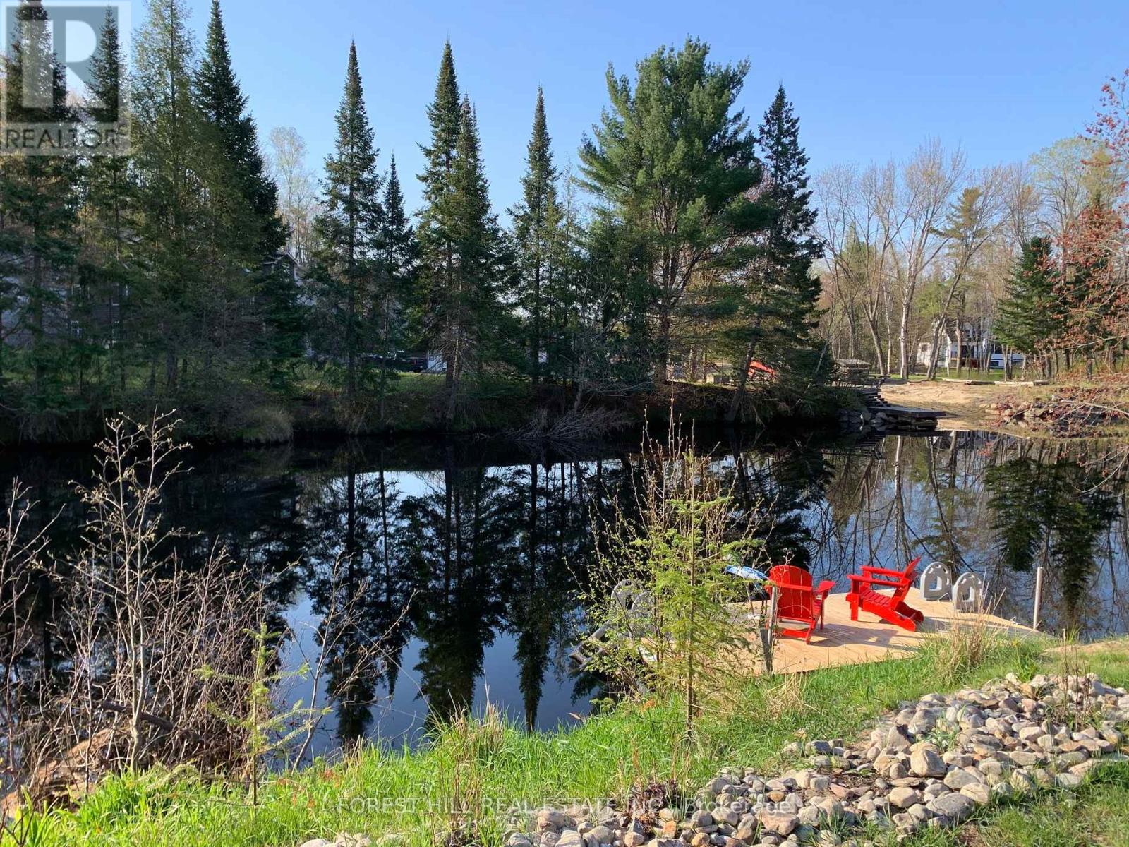 31 Glen Acres Road, Huntsville, Ontario  P1H 1N6 - Photo 48 - X12138963