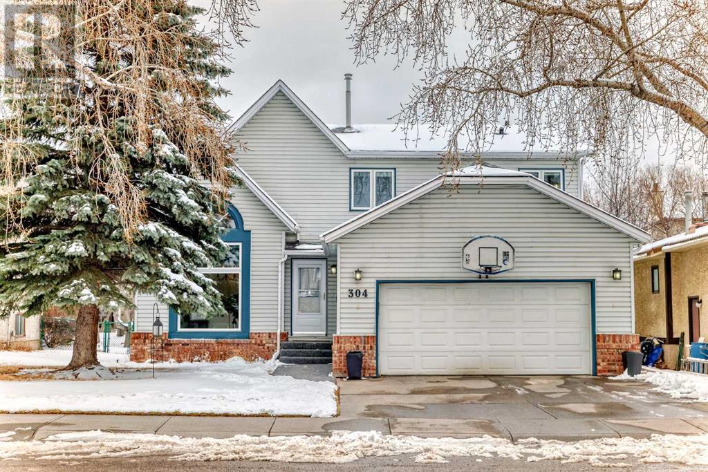 Property at 304 Hawkwood Boulevard NW image 1