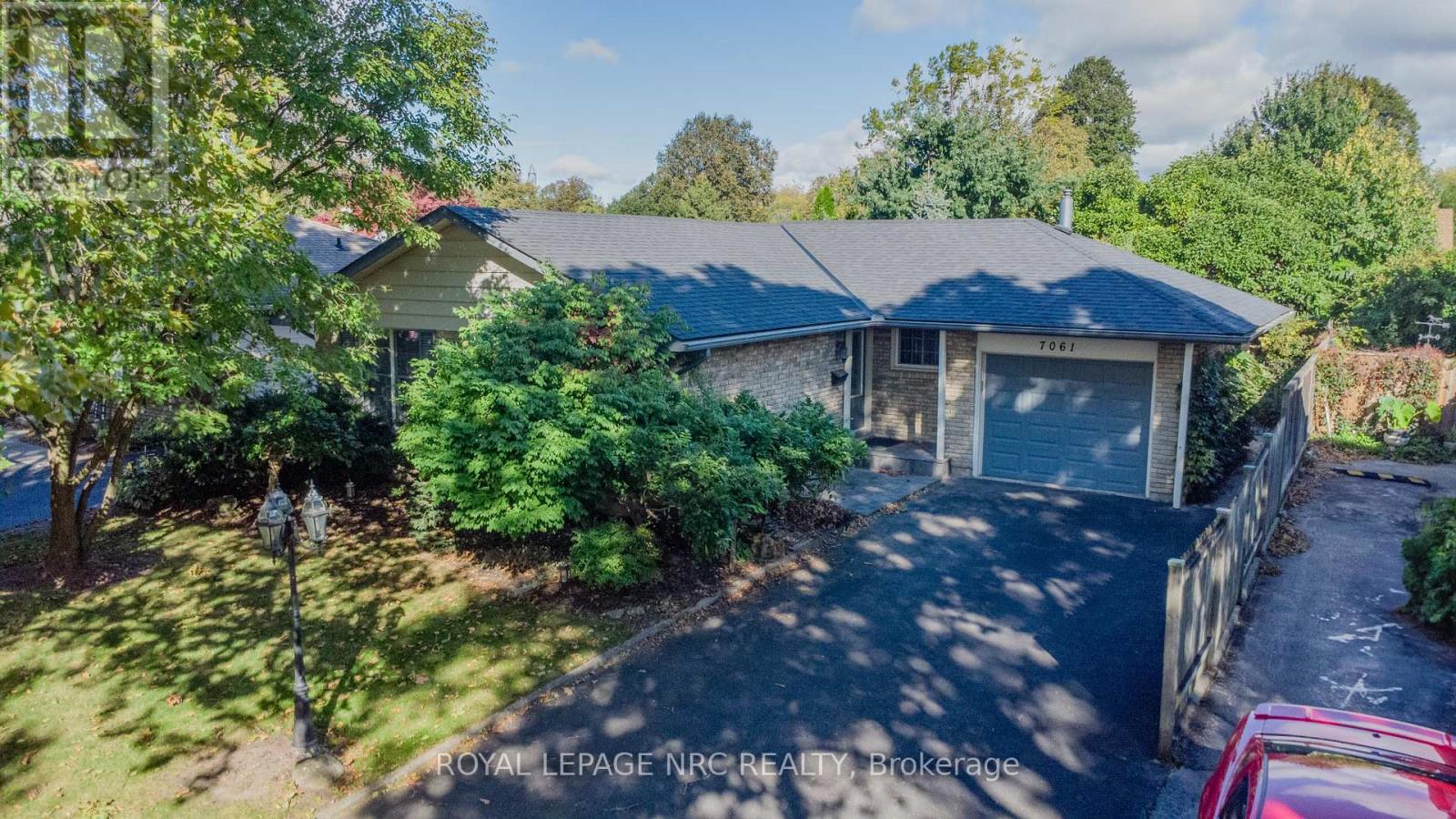 Property at 7061 DOLPHIN STREET image 4