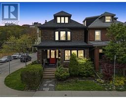 130 CUMBERLAND Avenue, Hamilton, Ontario