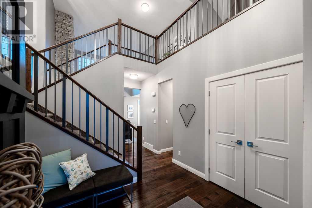 Property at 109 Boulder Creek Bay SE image 5