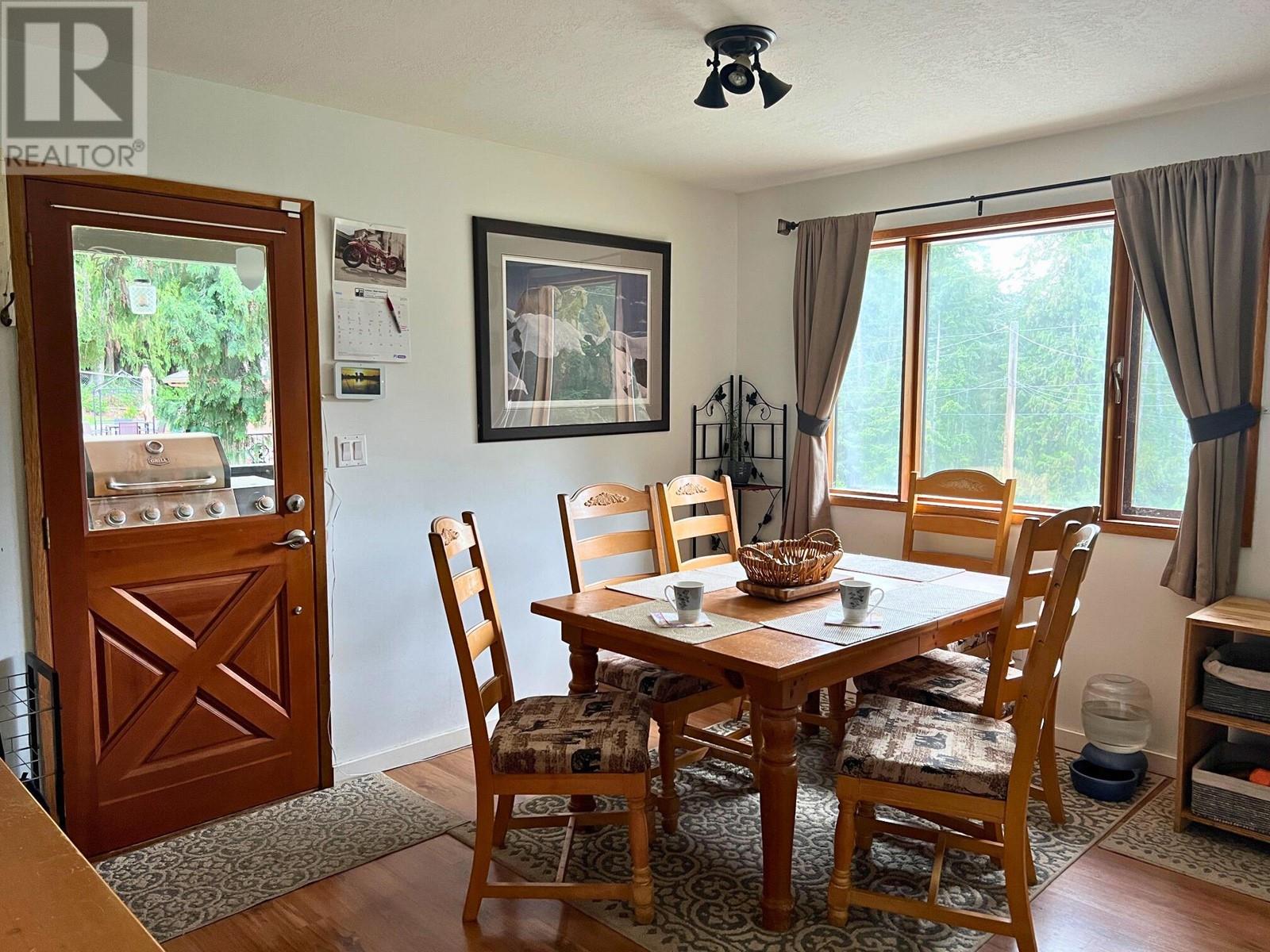 2538 Forest Drive, Blind Bay, British Columbia  V0E 1H2 - Photo 5 - 10335492