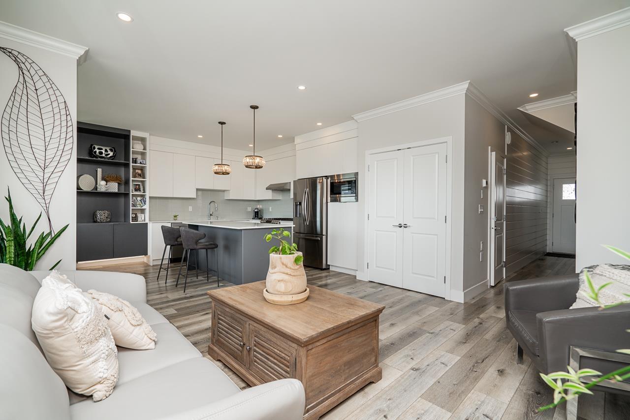 11 31548 UPPER MACLURE ROAD, Abbotsford real estate listing R2999498 for sale