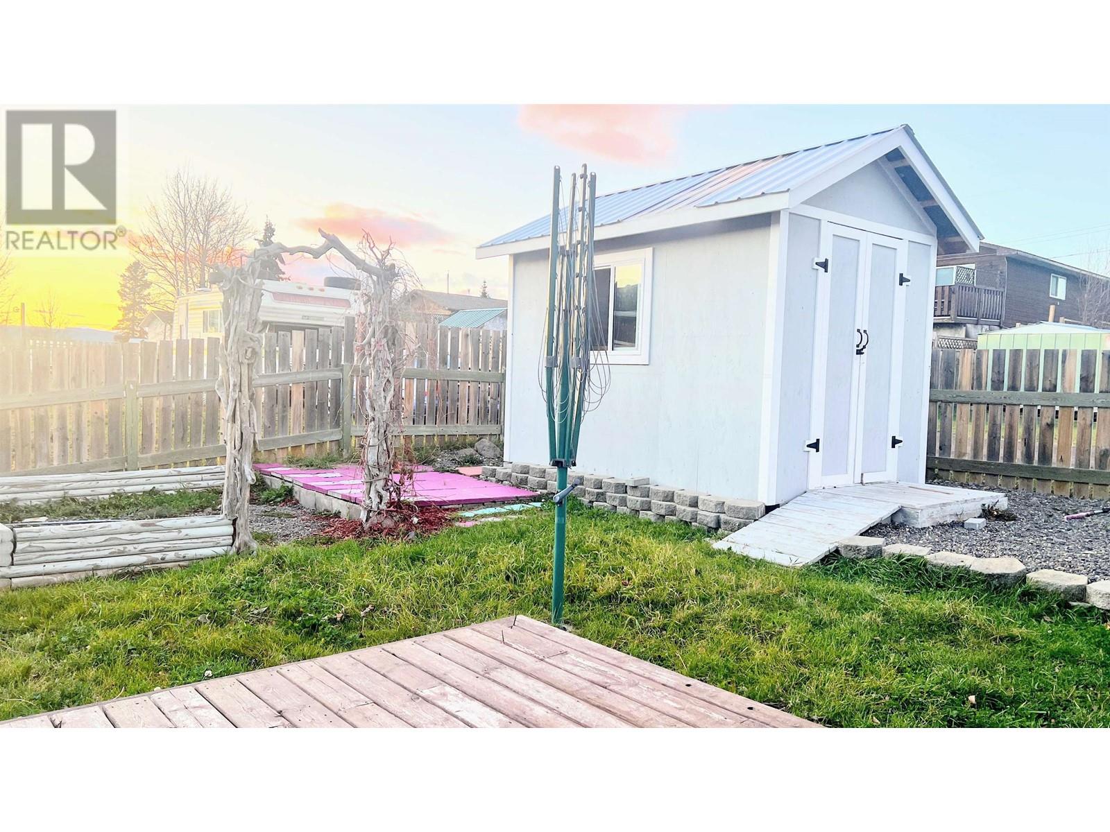 487 3rd Avenue, Burns Lake, British Columbia  V0J 1E0 - Photo 6 - R3001008