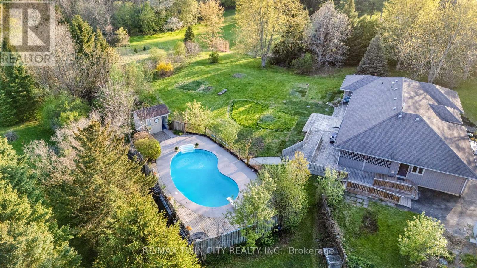 Property at 37 RIVER ROAD image 2
