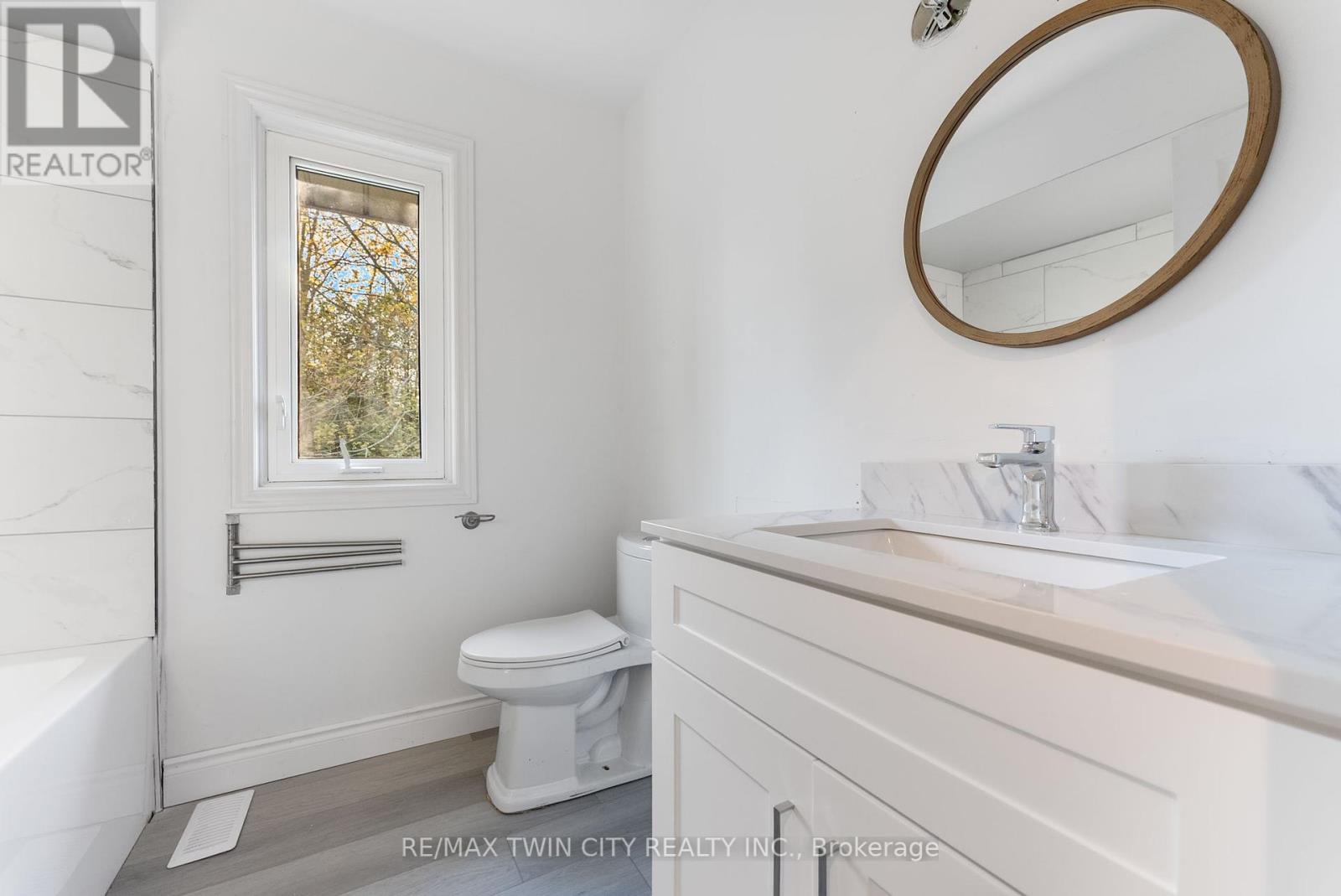 37 River Road, Brant, Ontario  N3R 0C1 - Photo 21 - X12138977