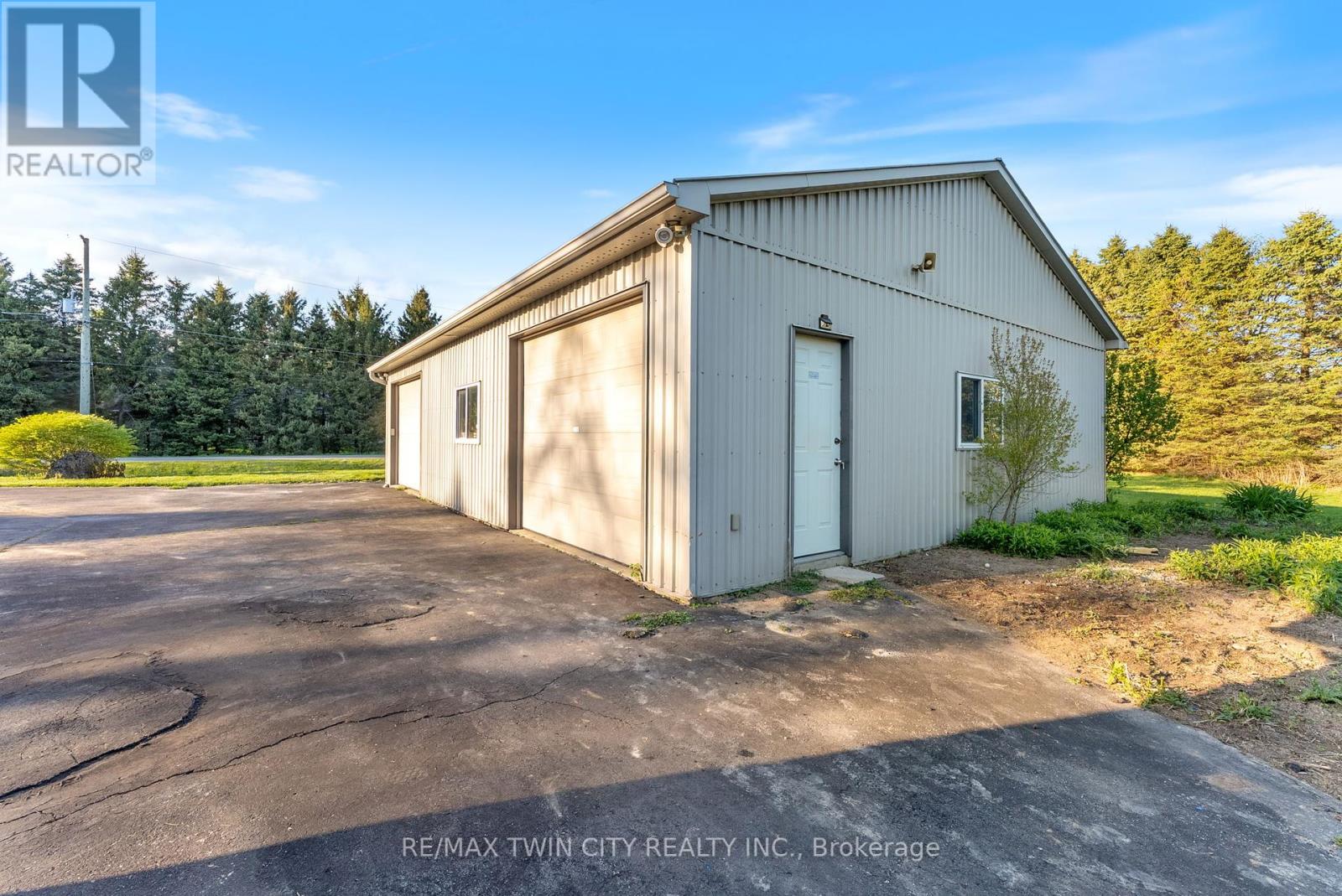 37 River Road, Brant, Ontario  N3R 0C1 - Photo 32 - X12138977