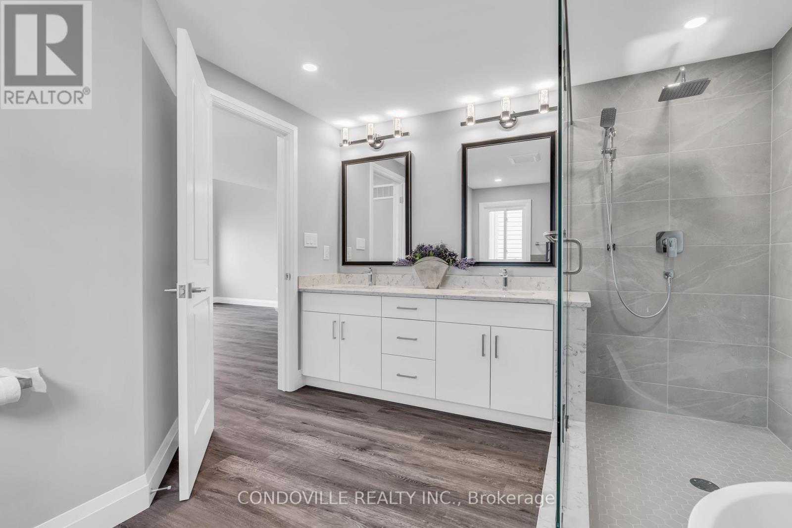 79 Winding Meadow Court, Kitchener, Ontario  N2N 3P7 - Photo 37 - X12138989