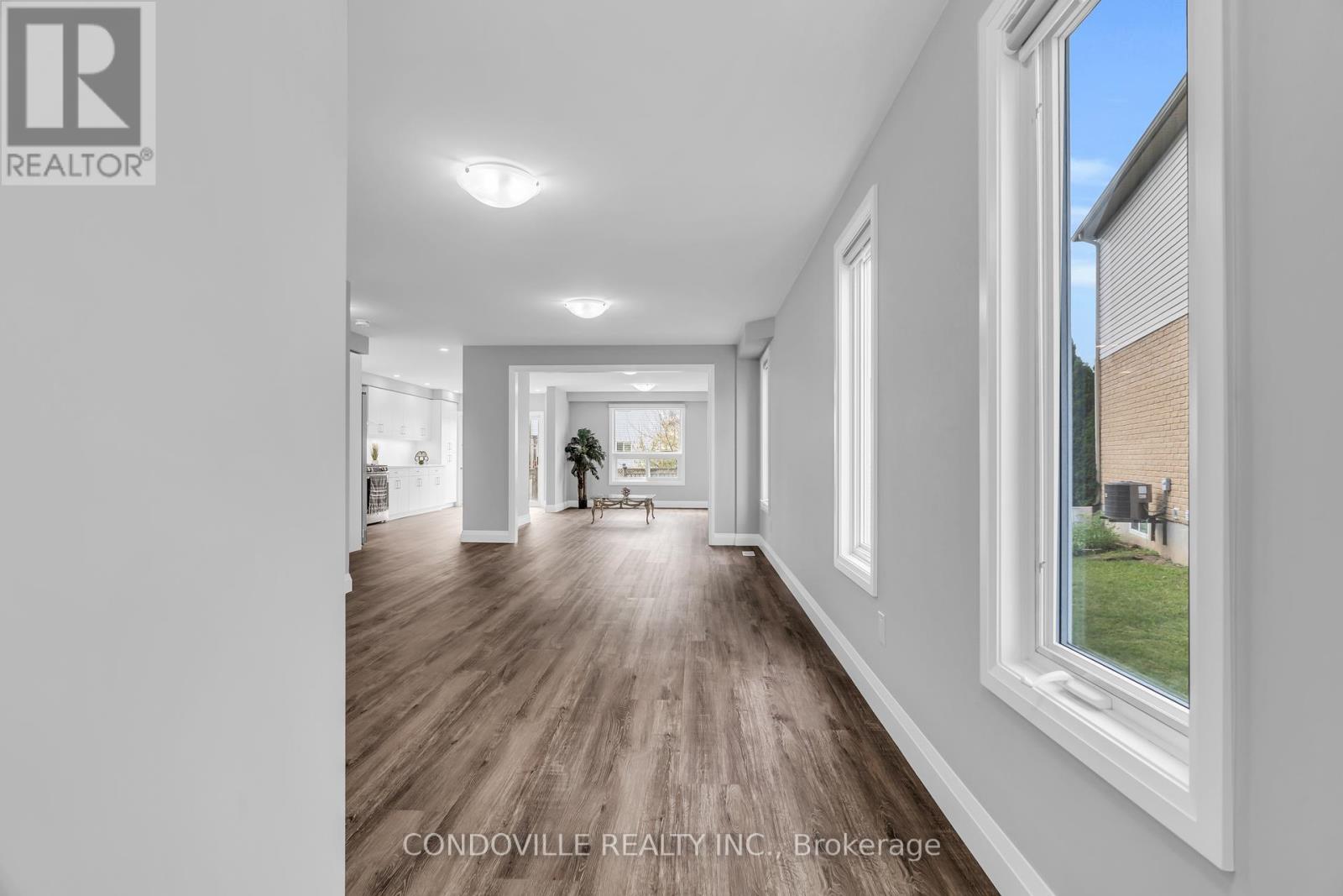 79 Winding Meadow Court, Kitchener, Ontario  N2N 3P7 - Photo 9 - X12138989