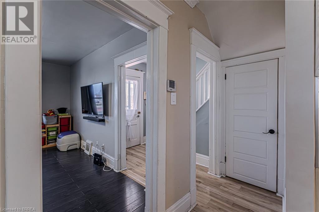 308 Dundas Street N, Cambridge, Ontario  N1R 5P7 - Photo 8 - 40721890