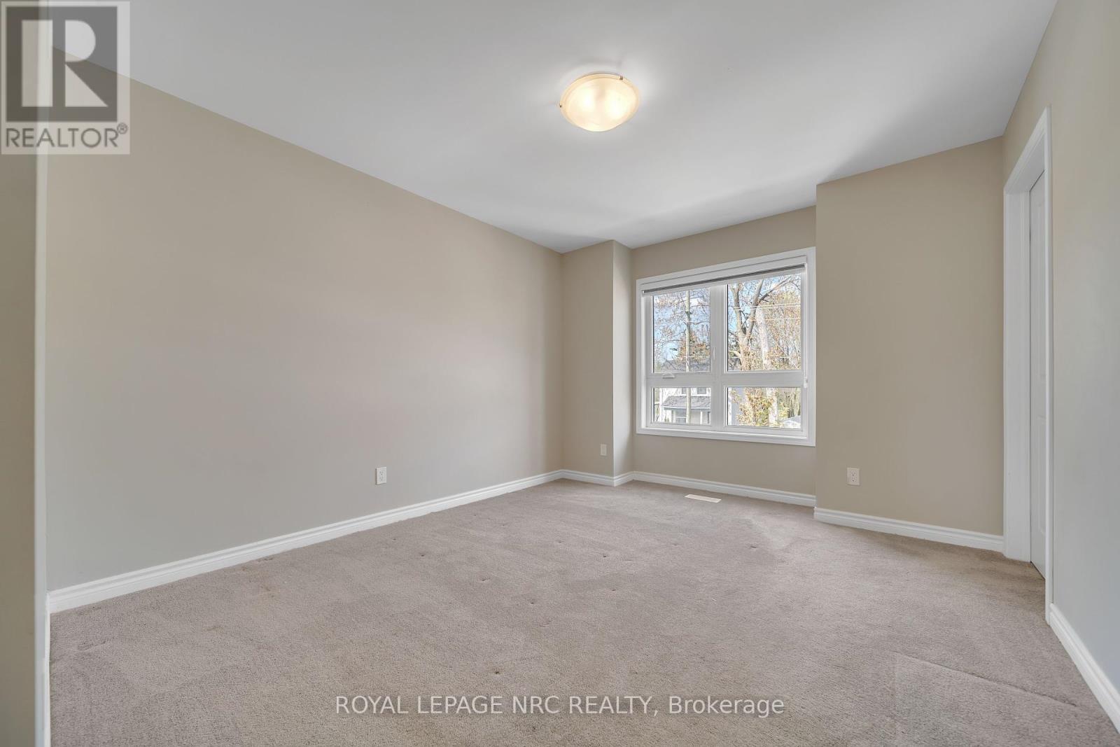 178 Broadway Lane, Welland, Ontario  L3C 5L5 - Photo 22 - X12138372