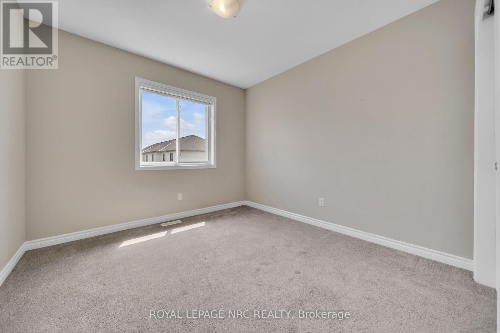 178 Broadway Lane, Welland, Ontario  L3C 5L5 - Photo 24 - X12138372